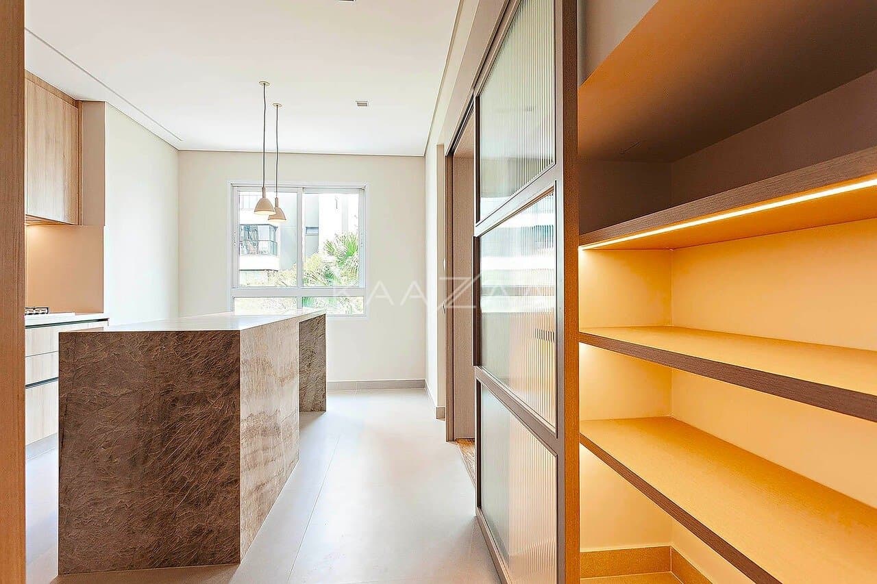 Cores suaves e muita elegância neste Apartamento Duplex no Itaim Bibi. - Foto 9