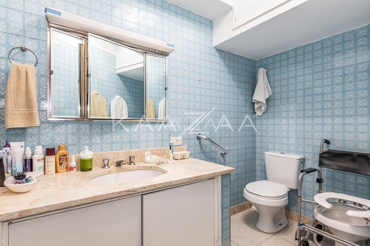 Jardim ensolarado, varanda gostosa e living espaçoso. Casa na Cidade Jardim. - Foto 22