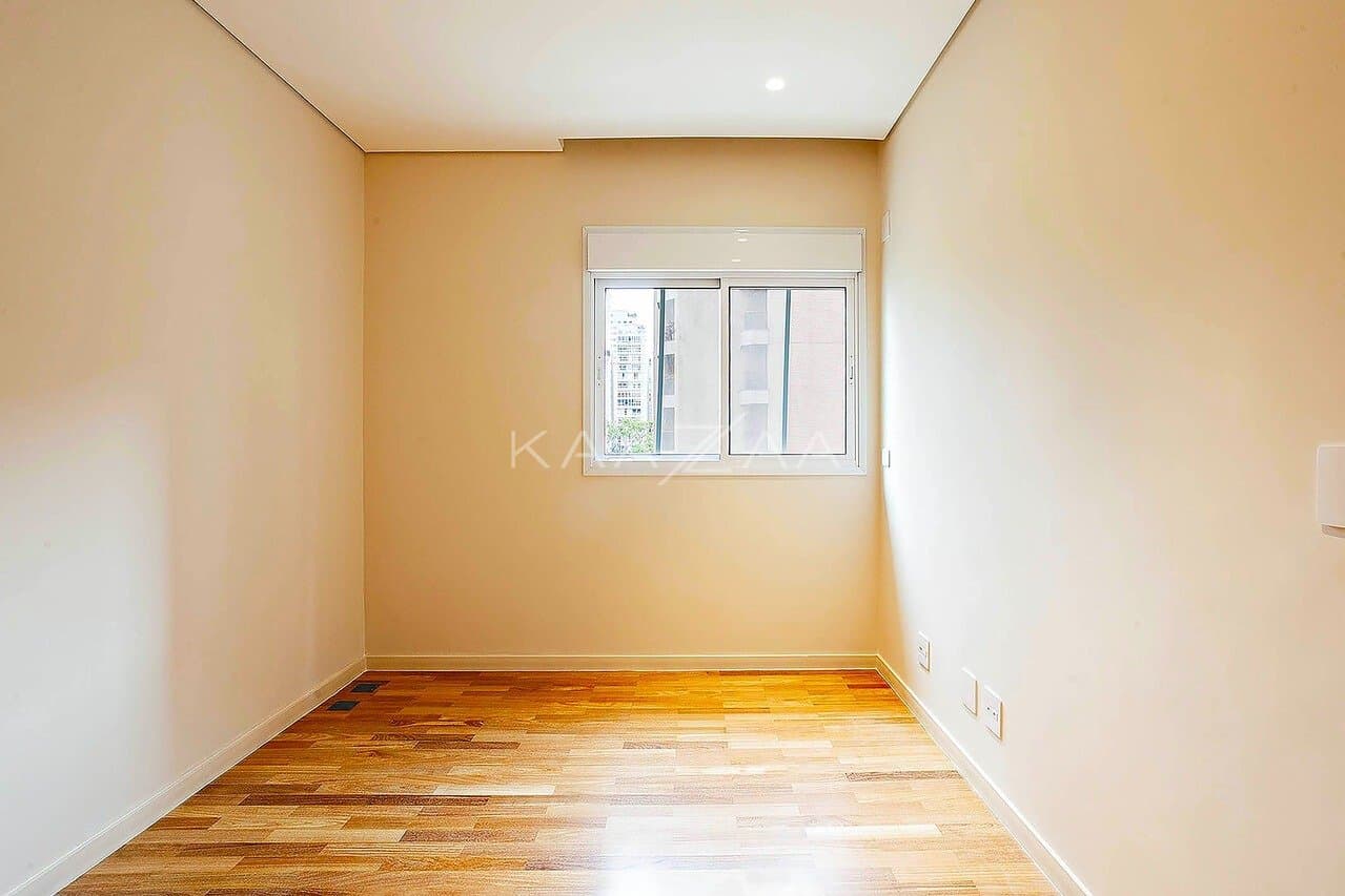 Cores suaves e muita elegância neste Apartamento Duplex no Itaim Bibi. - Foto 21