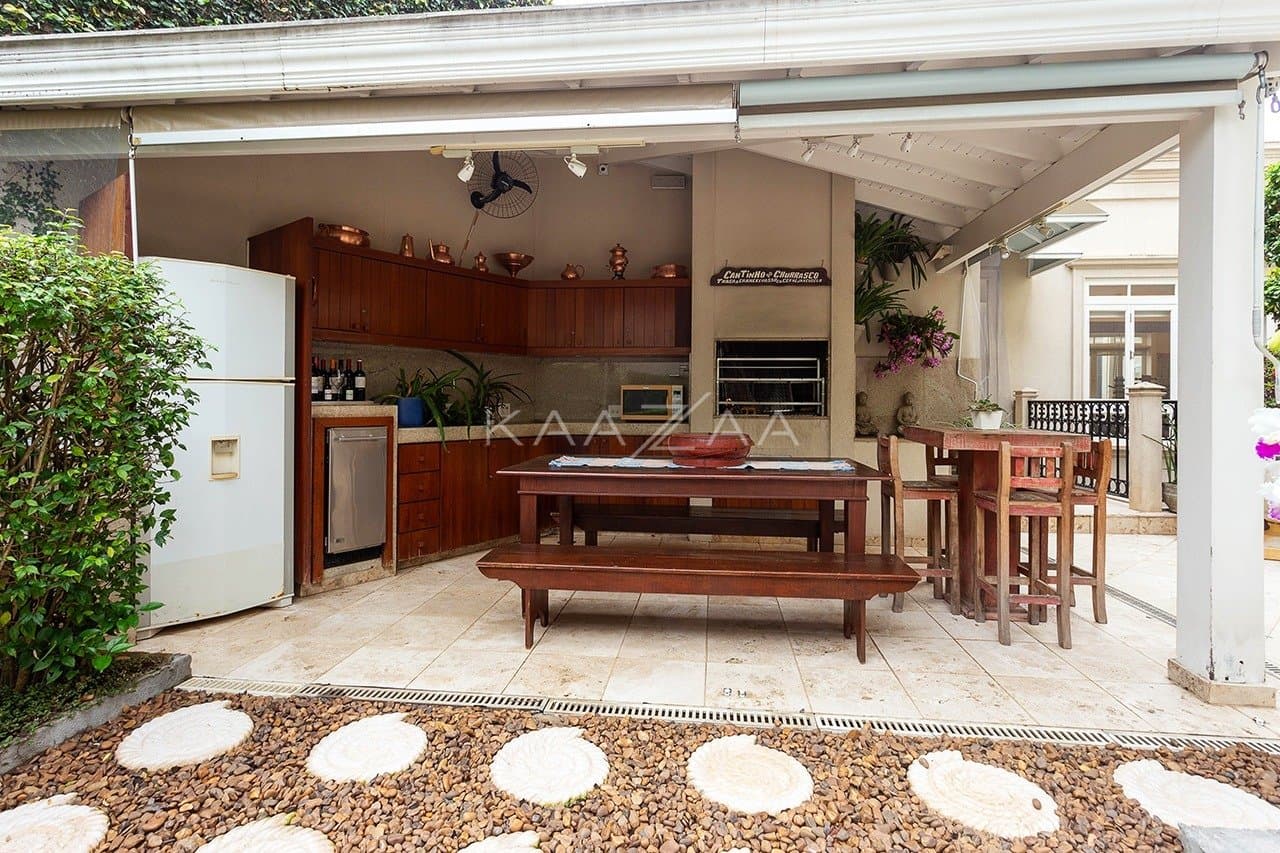 Casa magnífica perto da praça, em Alto de Pinheiros. - Foto 4