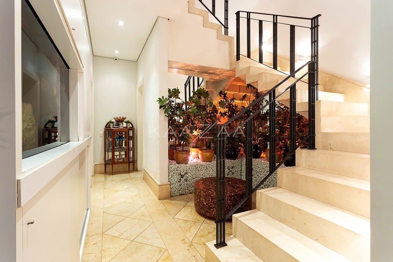 Casa magnífica perto da praça, em Alto de Pinheiros. - Foto 34