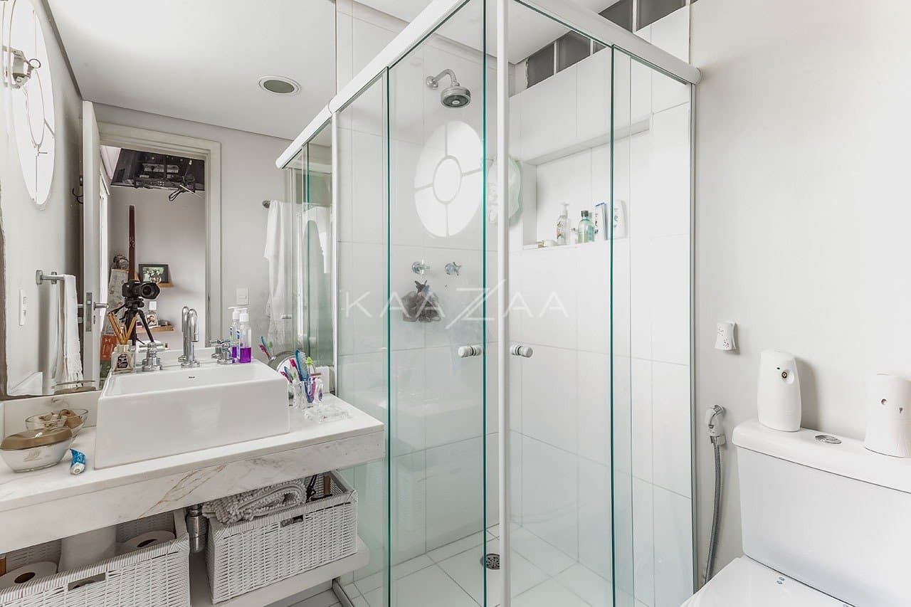 Clean e impecável, este apartamento fica em local privilegiado nos Jardins. - Foto 17